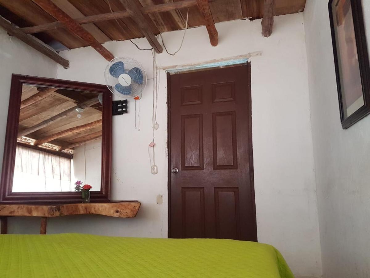 Mi Casa En La Playa Bed & Breakfast Escuintla Ngoại thất bức ảnh